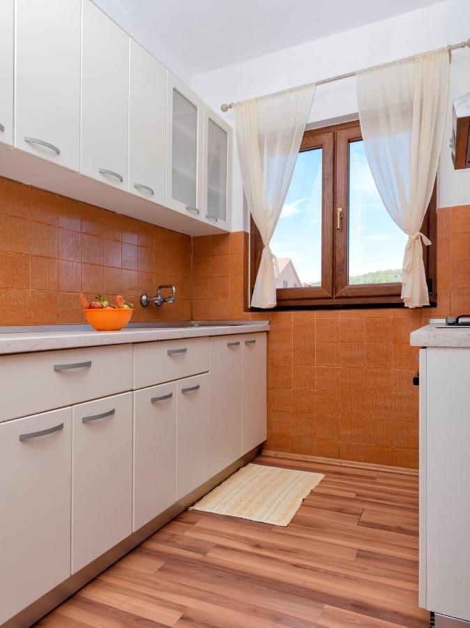Draganic Apartament Jelsa (Hvar)